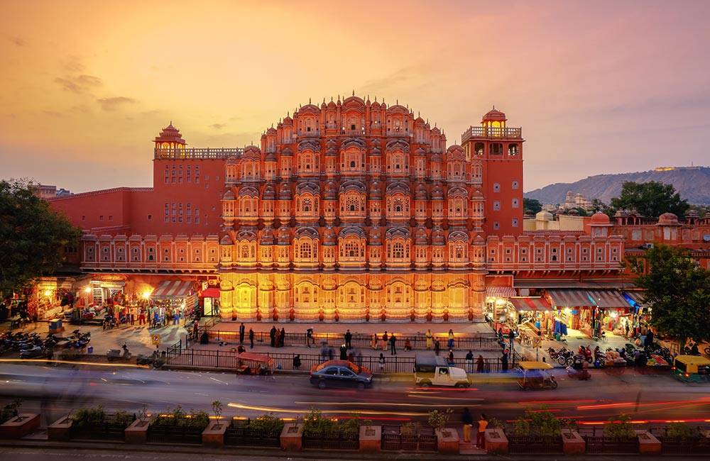 Hawa Mahal Jaipur Tour Package Gulhati Cab Service